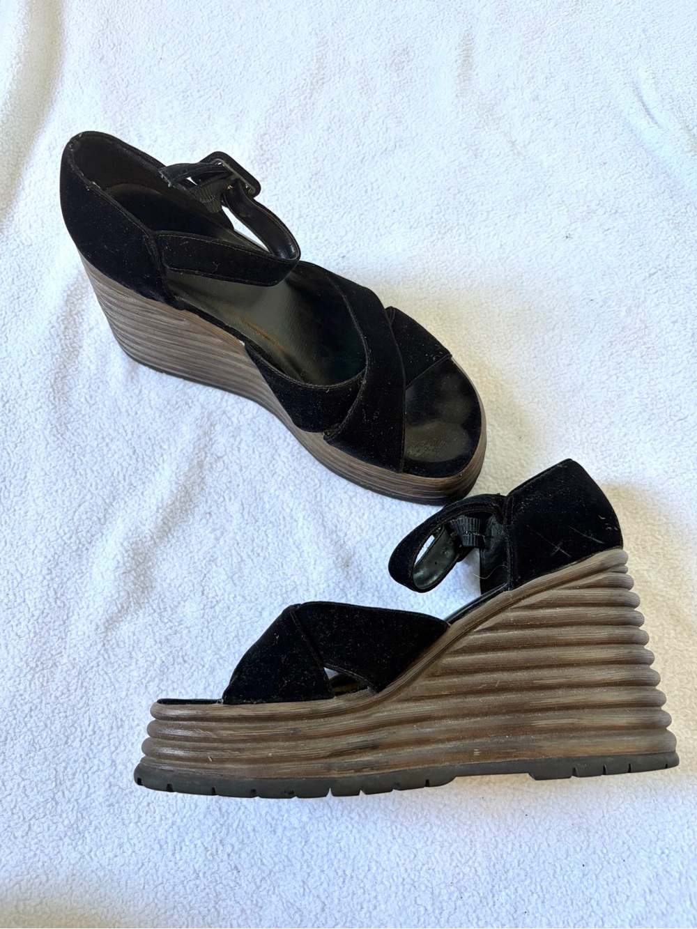 Coasters Platform Suede Heels